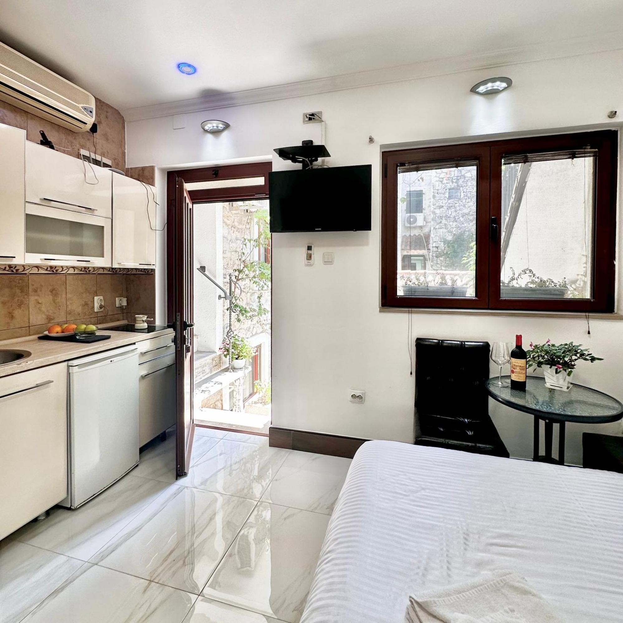 Apartmán Novi Svet Kotor Exteriér fotografie